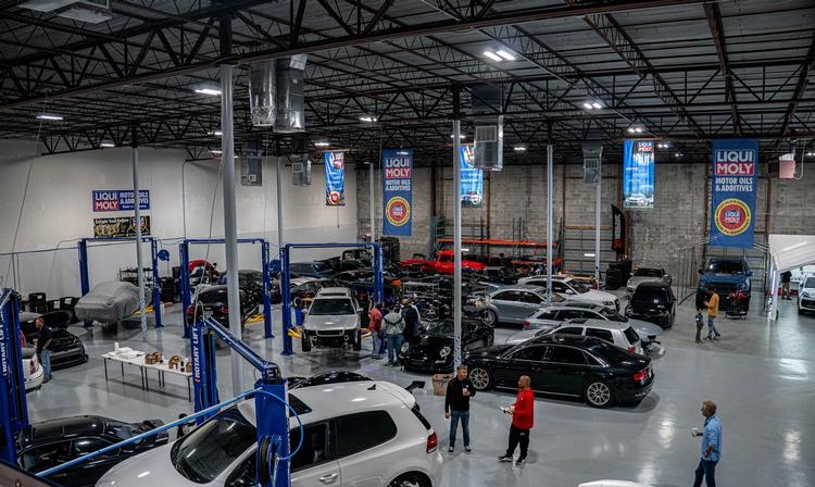 The South Atlanta shop floor with Rotary lifts and customer cars